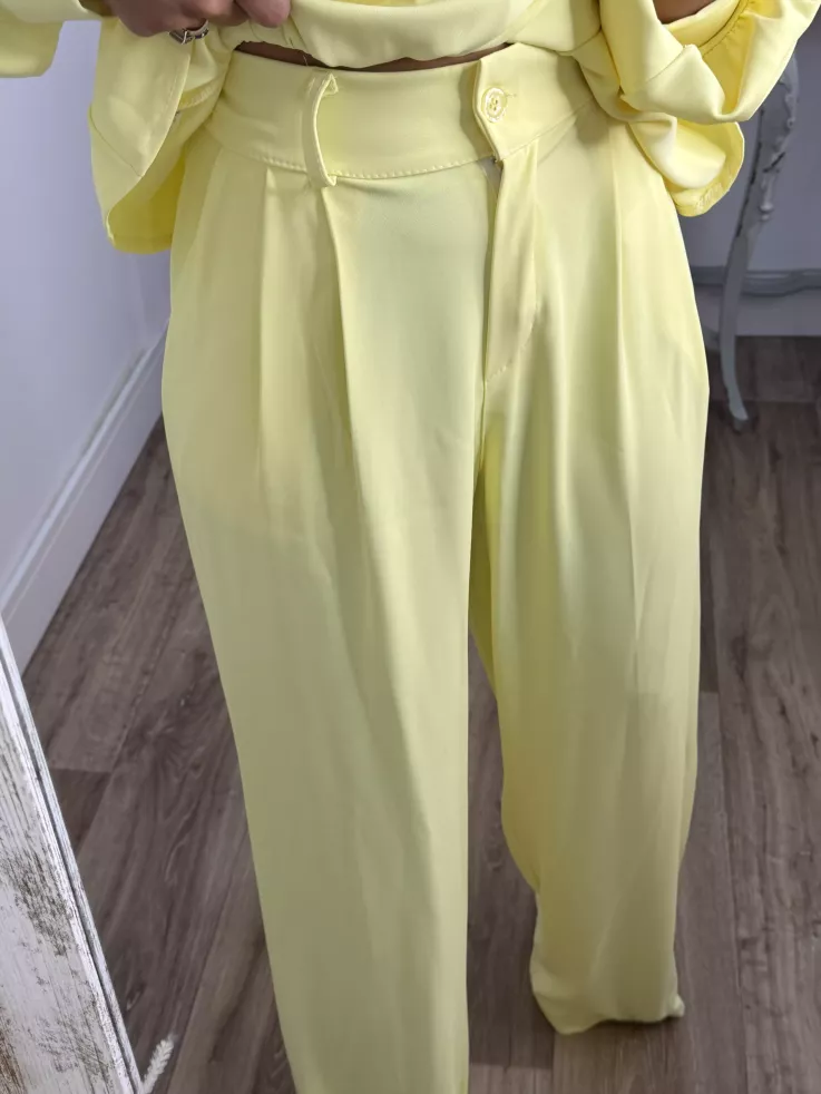 Conjunto Coroline amarillo
