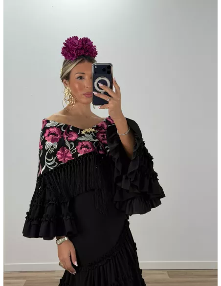 Mantón Rocio negro bordado buganvilla