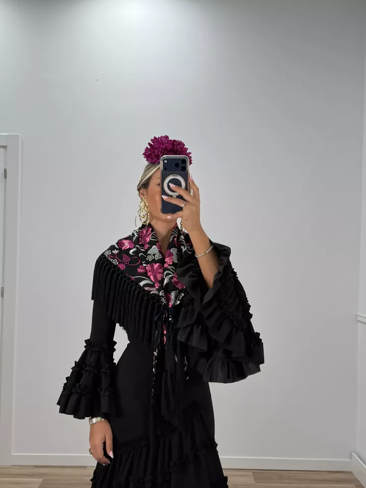 Mantón Rocio negro bordado buganvilla