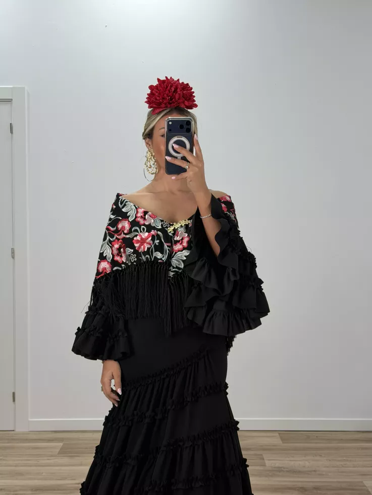 Mantón Rocio negro bordado rojo