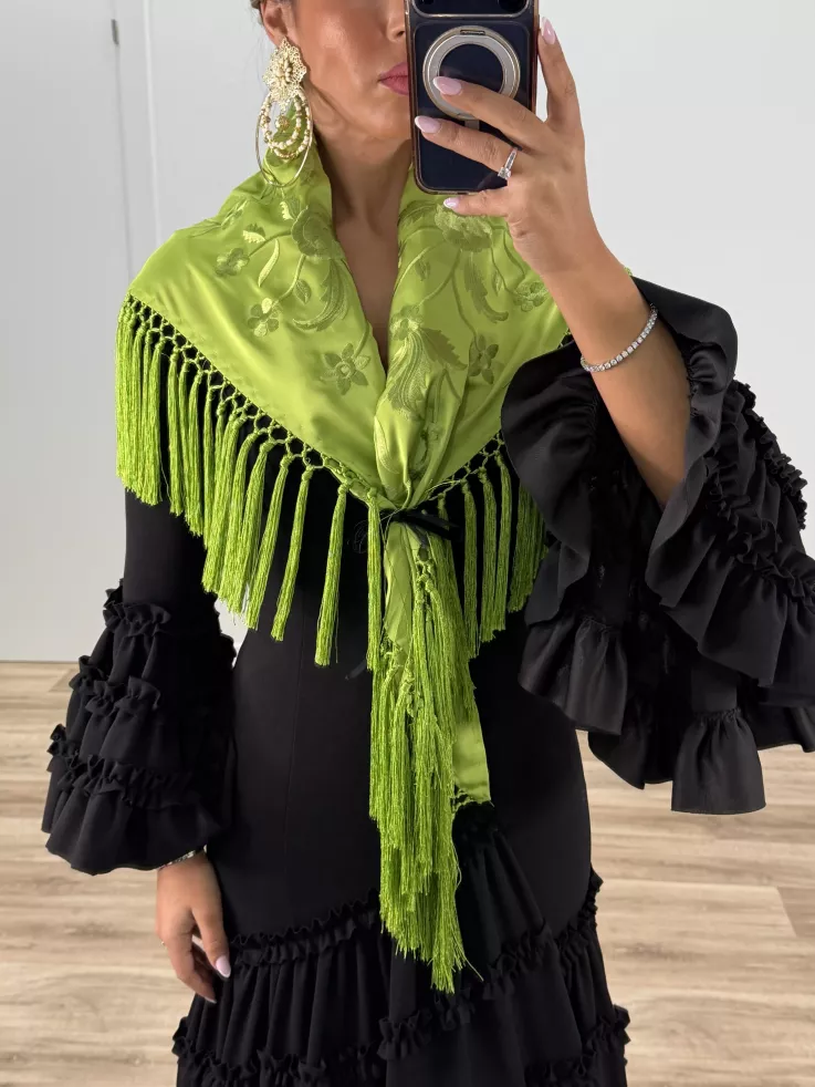 Mantón bordado unicolor lima