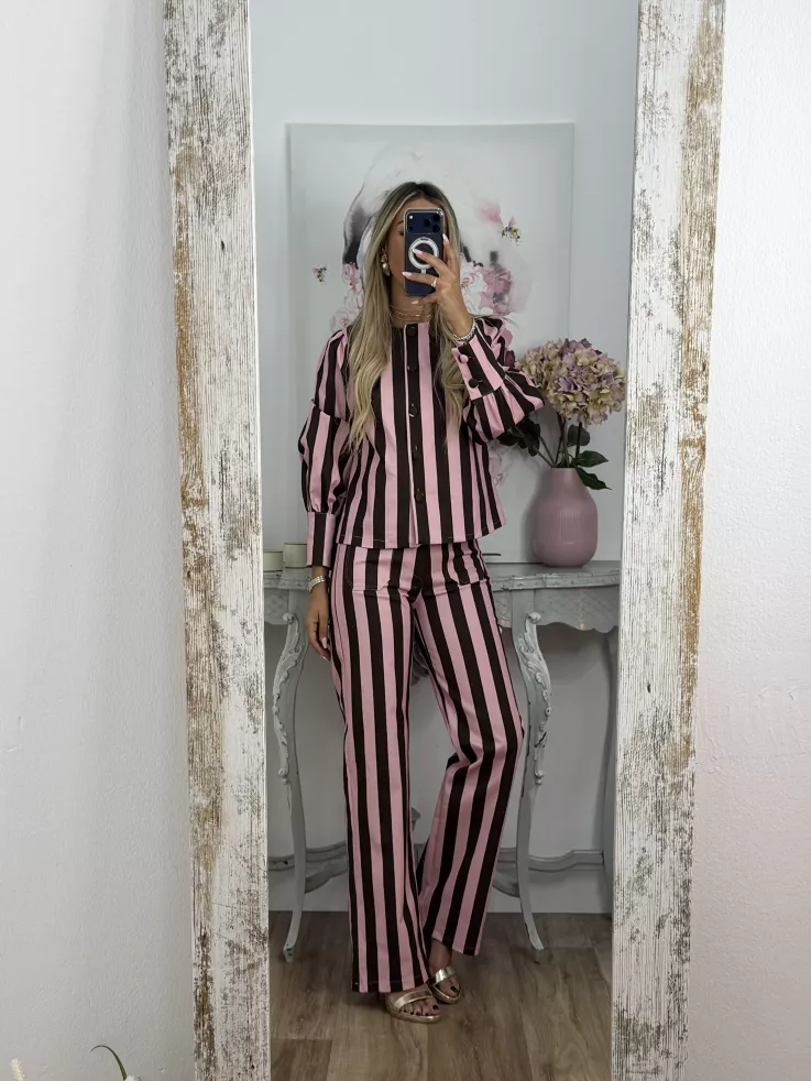Conjunto Mileni rayas choco y rosa
