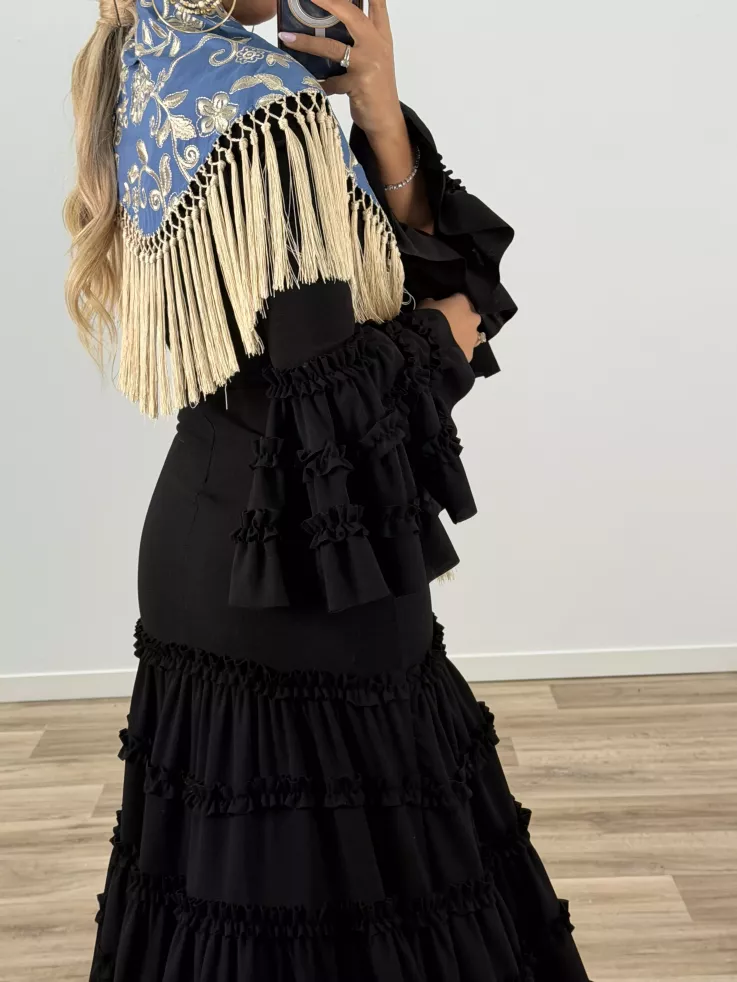 Mantón Rocio bordado azul y beige