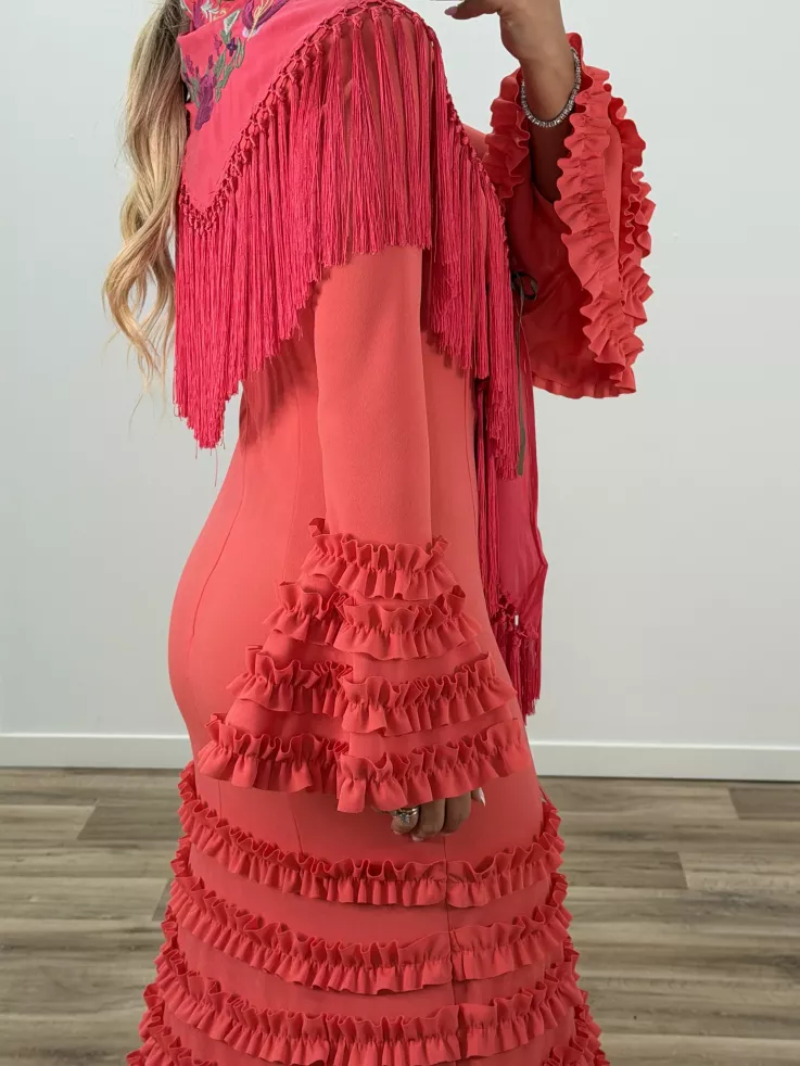 Mantón bordado coral colores