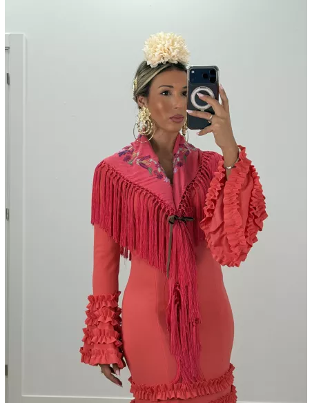 Mantón bordado coral colores