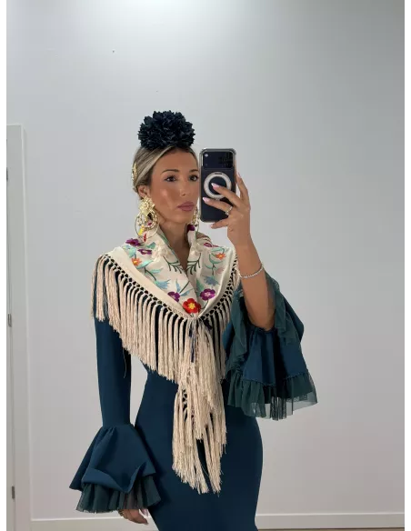 Mantón bordado pajaro beige