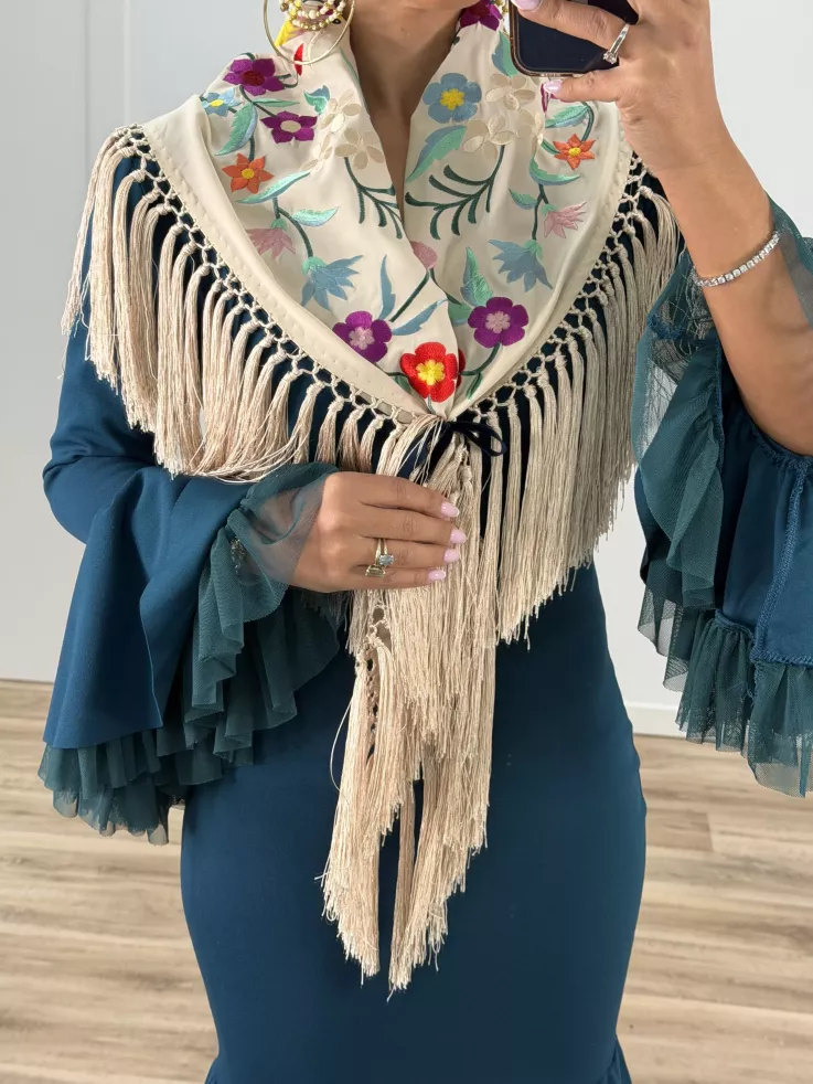 Mantón bordado pajaro beige