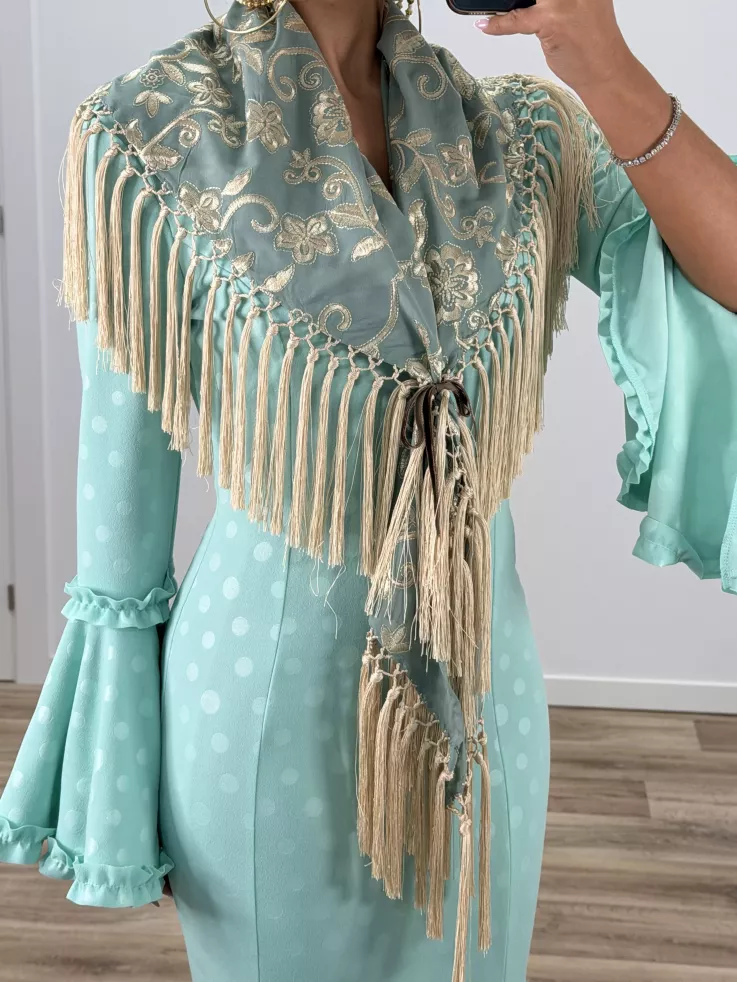 Mantón Rocio bordado verde agua y beige