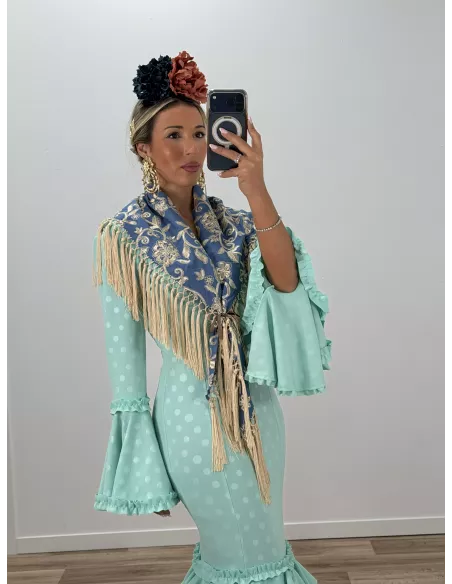 Mantón Rocio bordado azul y beige
