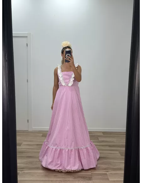 Bata cuadros rosa con batista bordada