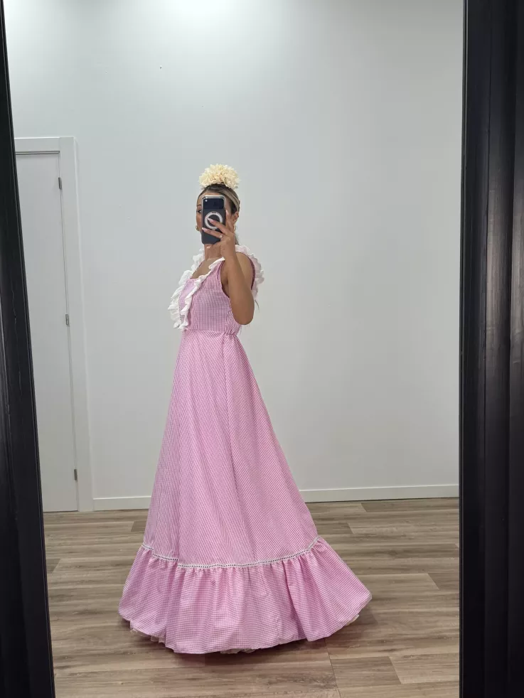 Bata cuadros rosa con batista bordada