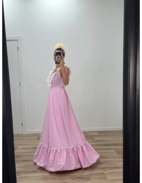 Bata cuadros rosa con batista bordada