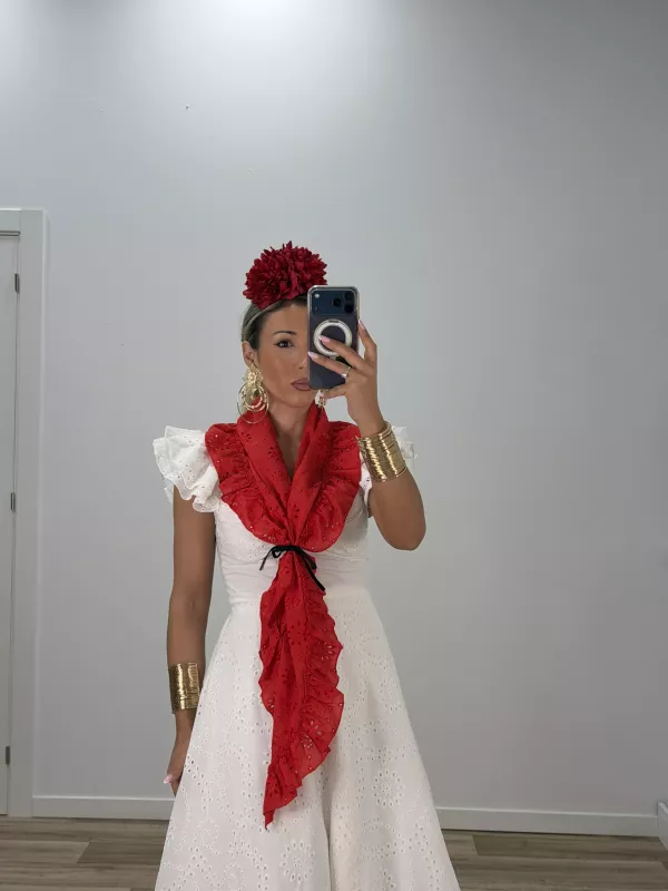 Piquillo perforado rojo