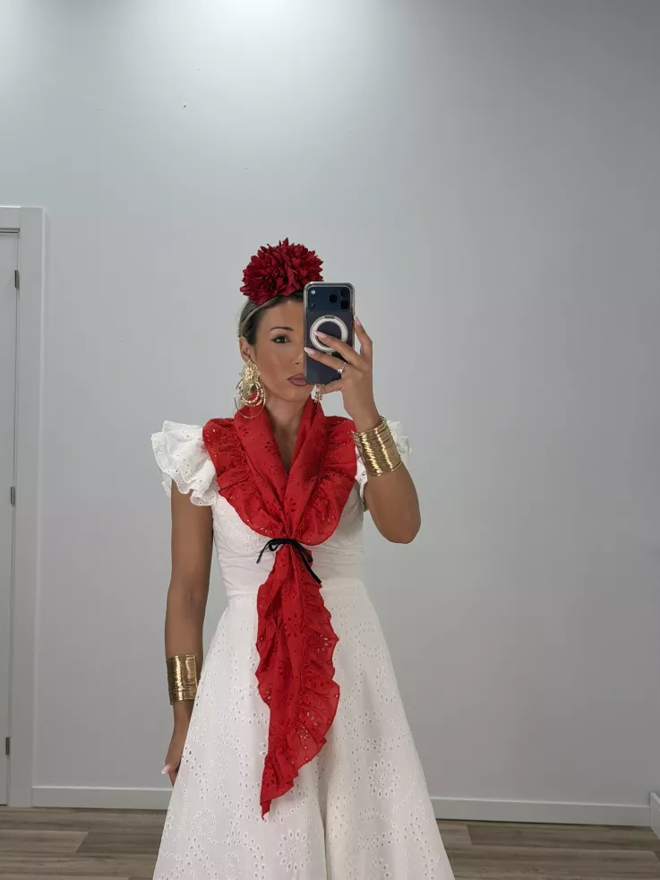 Piquillo perforado rojo