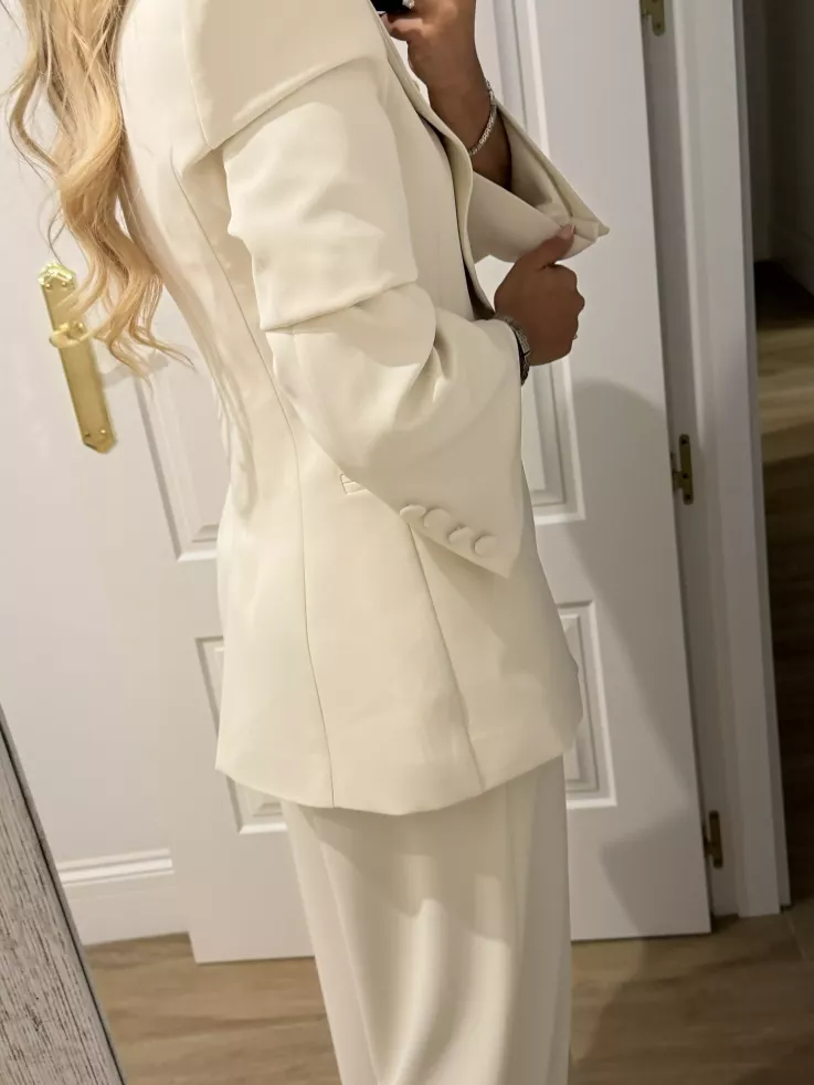 Chaqueta Tavira beige