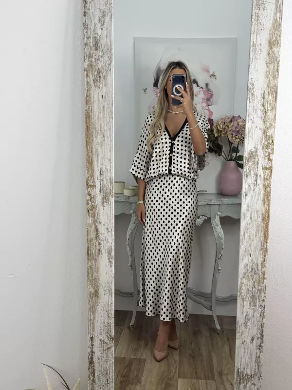 Conjunto Mena lunares negro