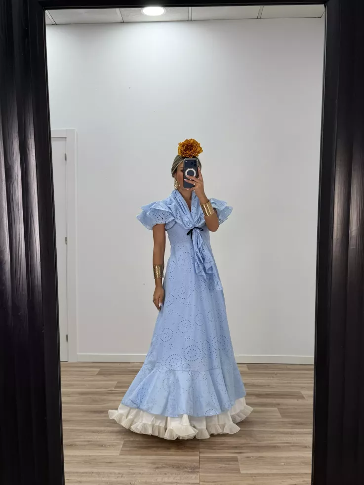 Bata perforada azul