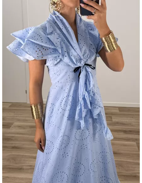 Bata perforada azul
