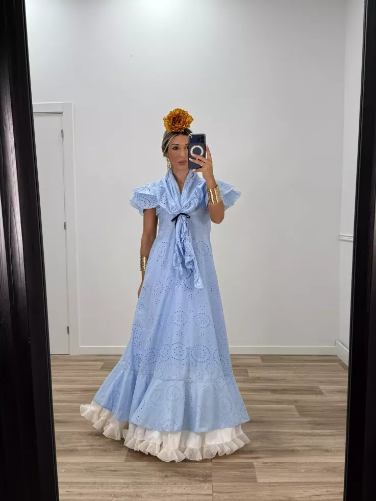 Bata perforada azul