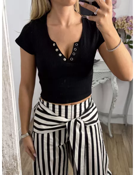 Camiseta crop negra
