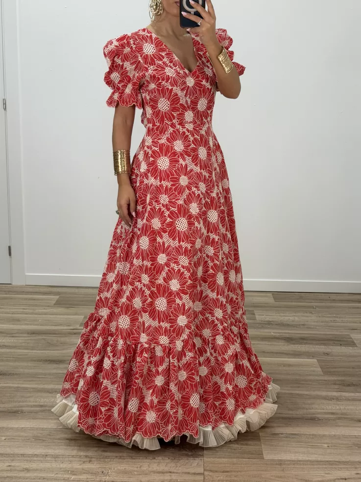 Bata bordada roja espalda al aire