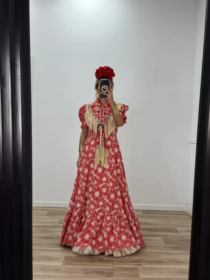 Bata bordada roja espalda al aire