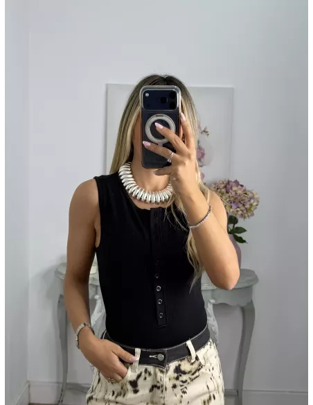 Body sisa abotonado negro