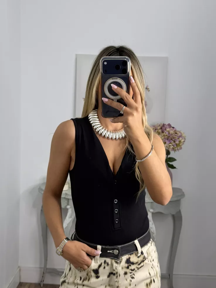 Body sisa abotonado negro
