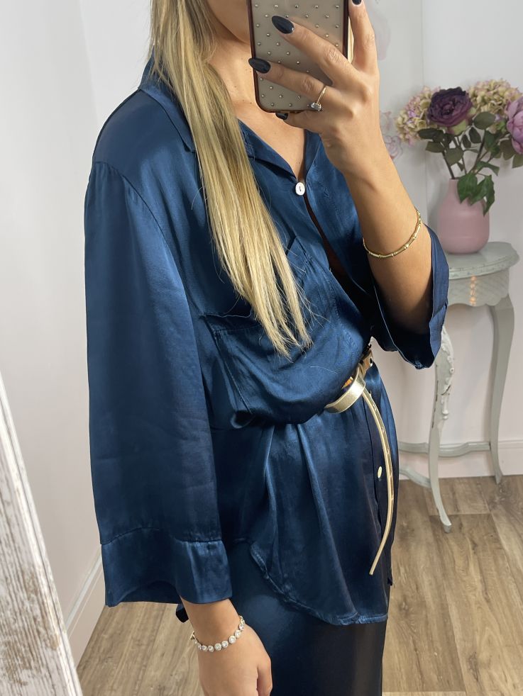 Camisa oversize satinada azul