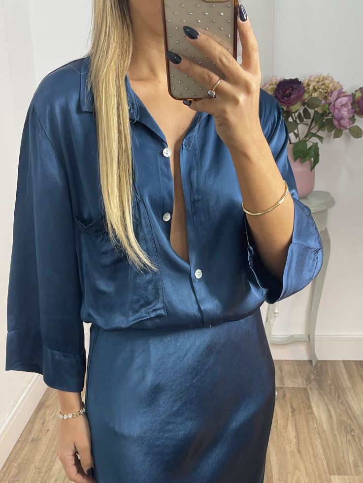 Camisa oversize satinada azul