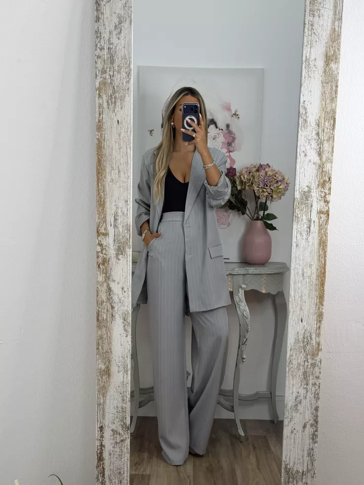Traje de chaqueta Chiara gris