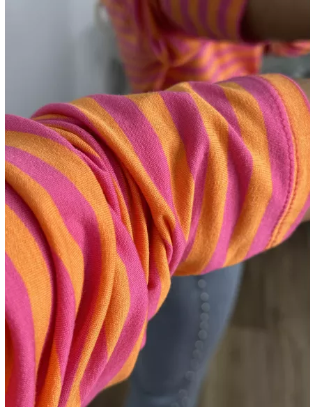 Camiseta San naranja y rosa