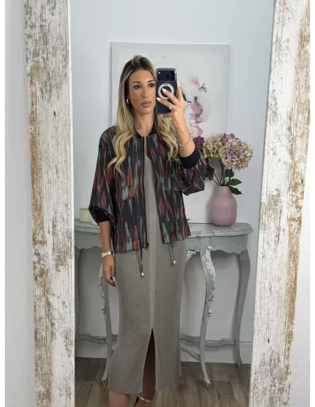 Bomber negra tipo tie dye