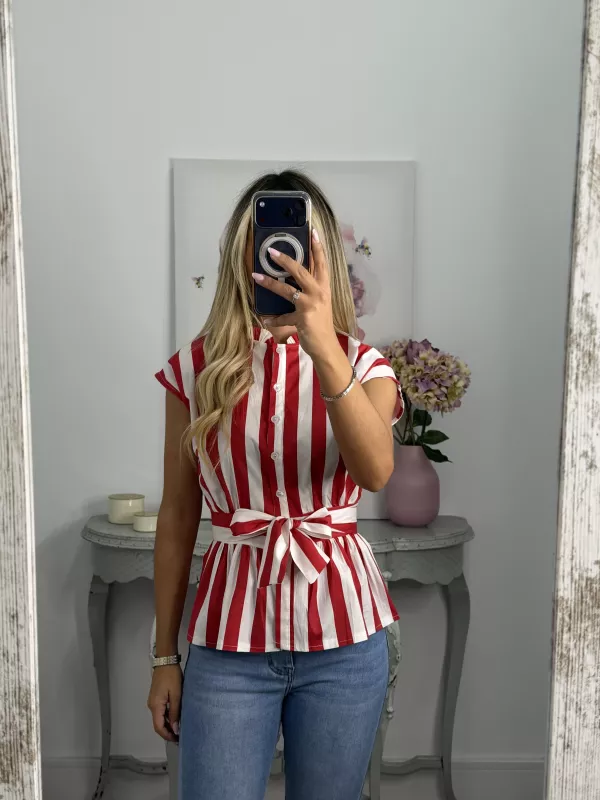 Blusa Ordinari roja y blanca