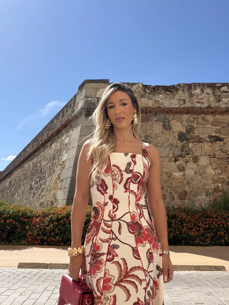 Vestido Gabriela flores rojas