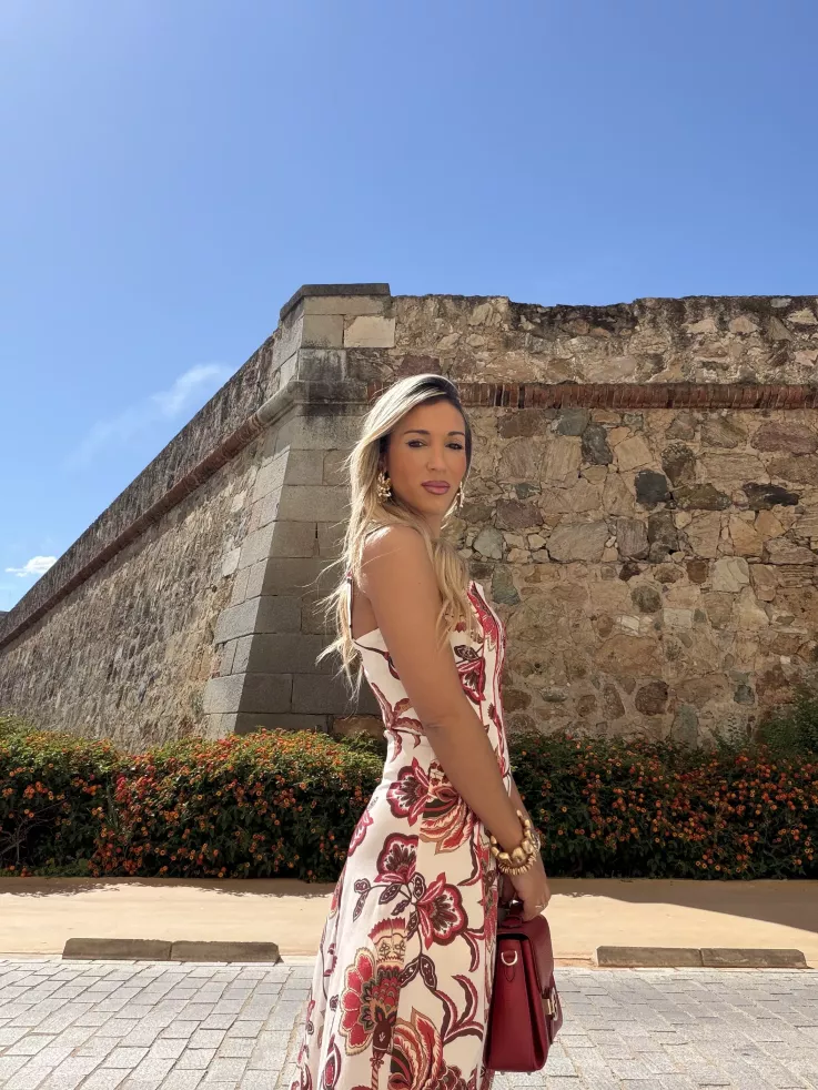 Vestido Gabriela flores rojas
