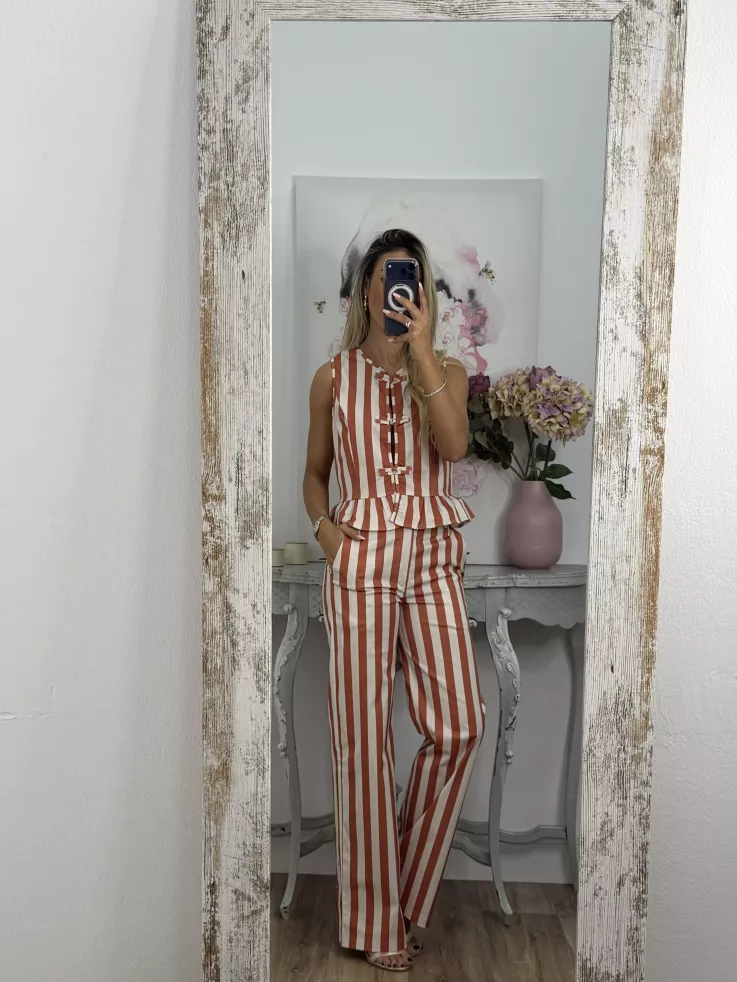 Conjunto Becky de rayas naranja y blanco