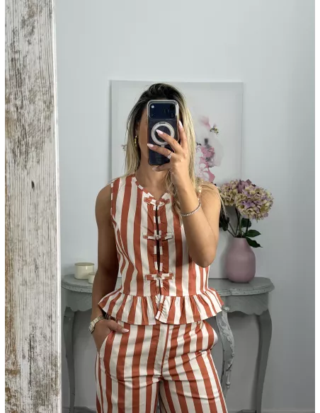 Conjunto Becky de rayas naranja y blanco
