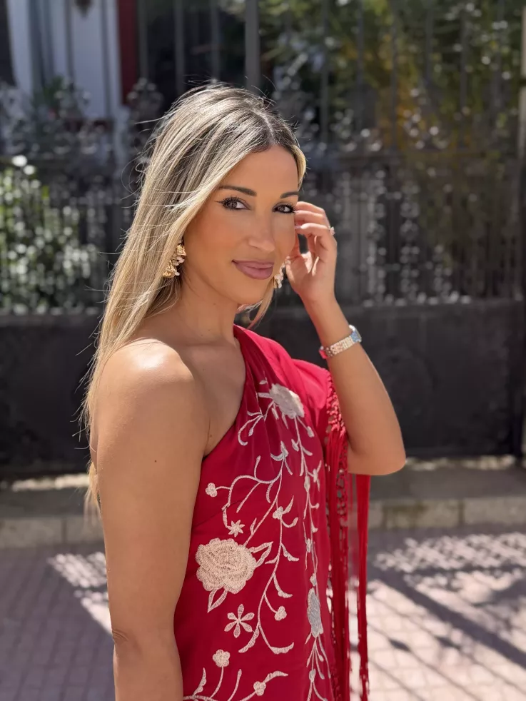 Vestido Mantón bordado rojo