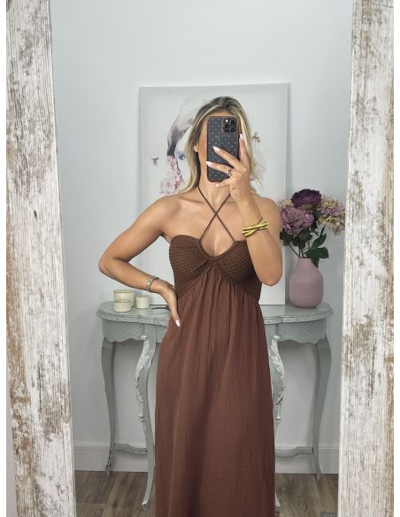 Vestido con escote de crochet