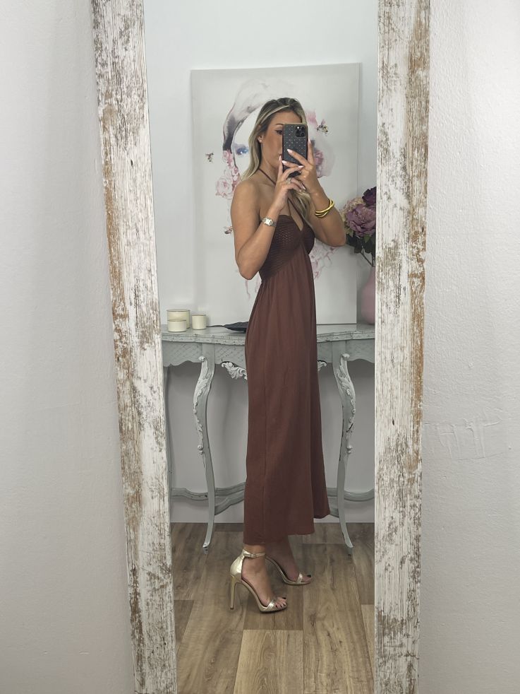 Vestido con escote de crochet