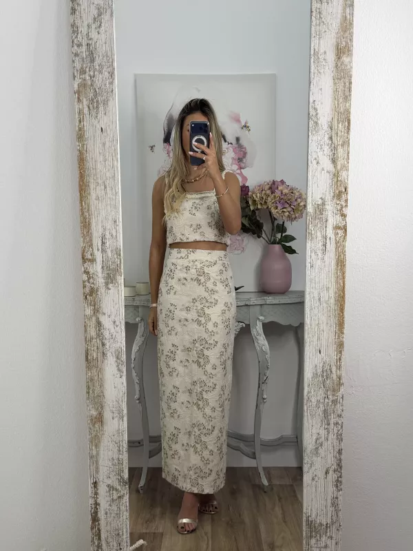 Conjunto Laya bordado