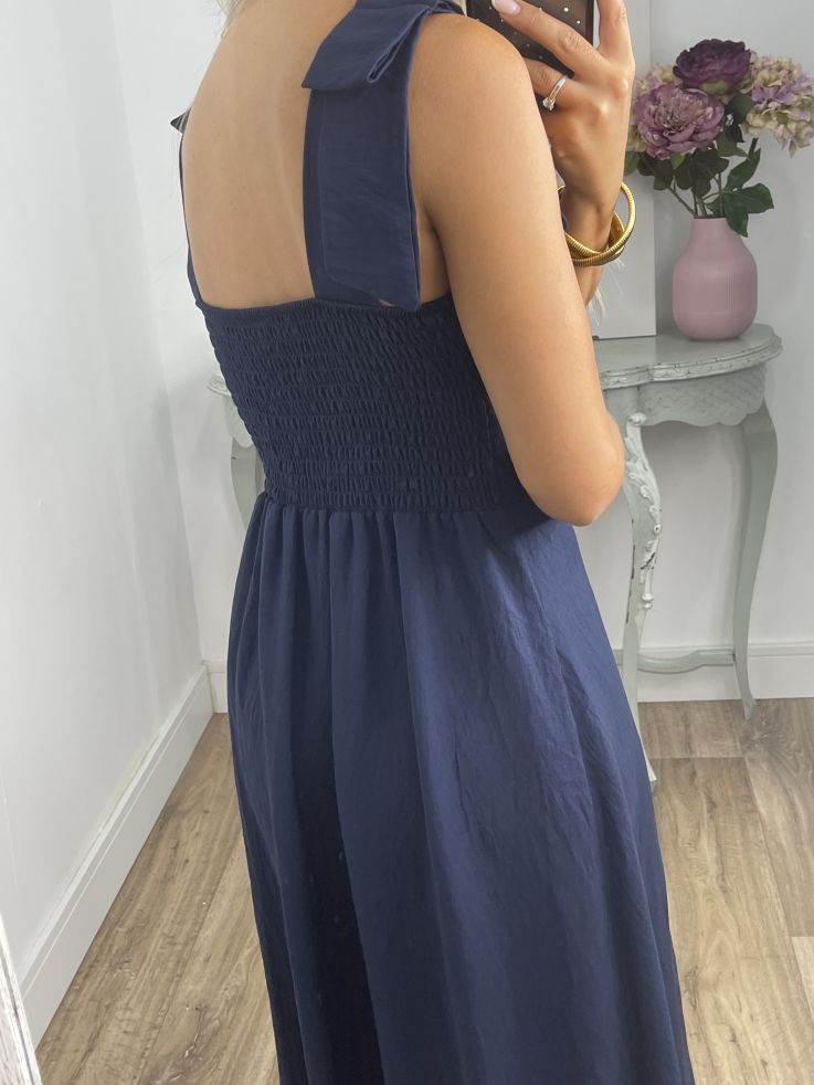 Vestido azul marino con tiranta lazo