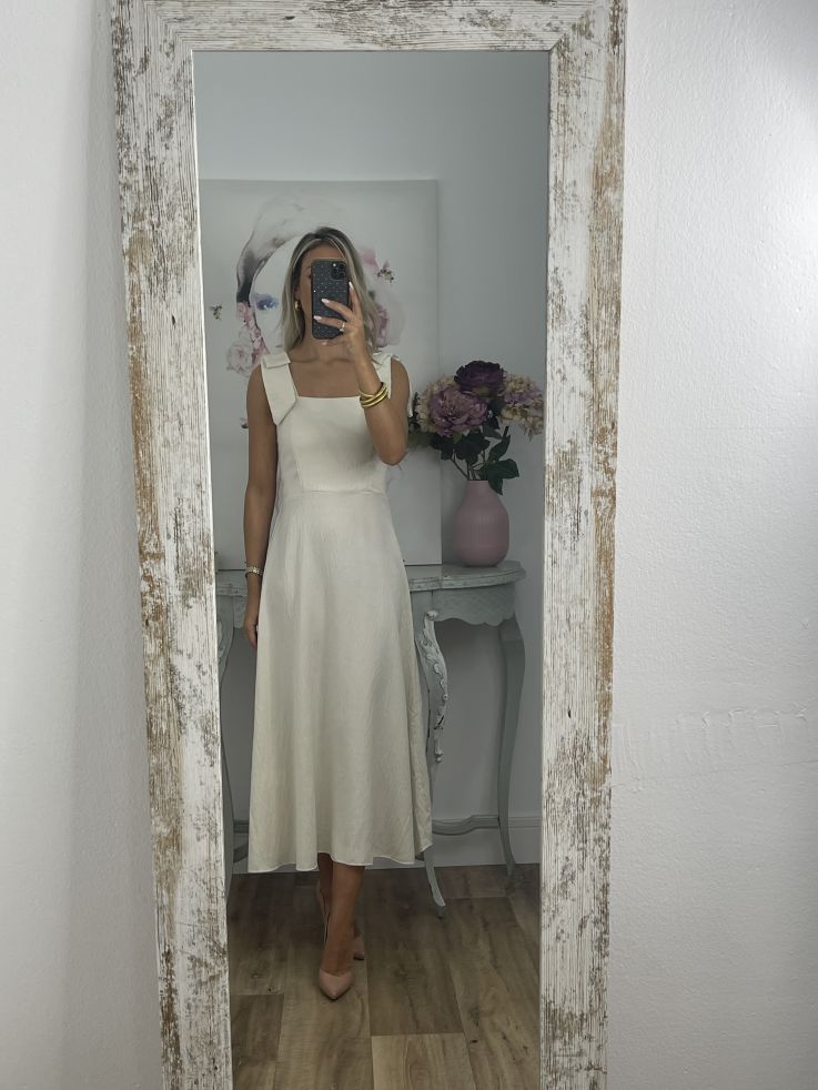 Vestido beige con tiranta lazo