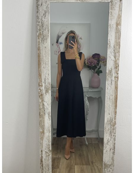 Vestido negro con tiranta lazo
