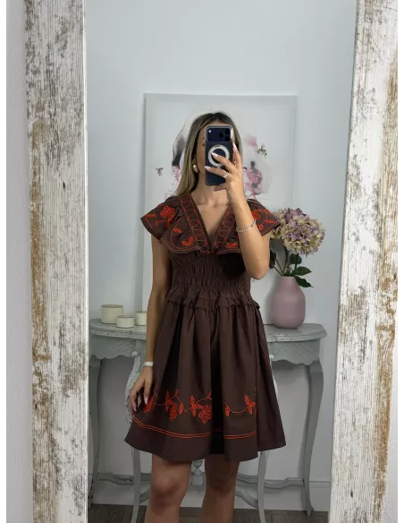 Vestido Dafne bordado choco