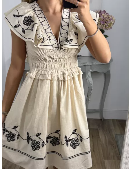 Vestido Dafne beige bordado