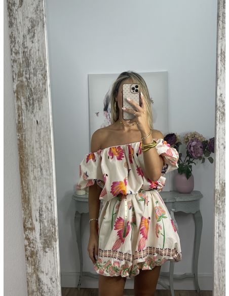 Vestido Globo fondo claro