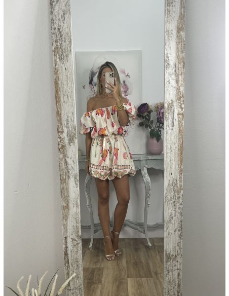 Vestido Globo fondo claro