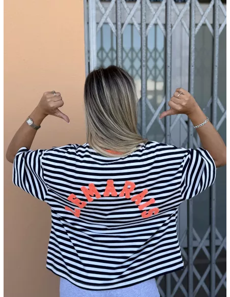 Camiseta Lemarais azul y naranja